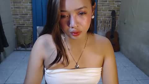 ur_truelyhot_dre online show from April 23, 10:47 am
