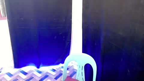 Snapshot of ur_ugly_princess chatting on December 1, 4:12 pm chesca online show from December 1, 4:12 pm