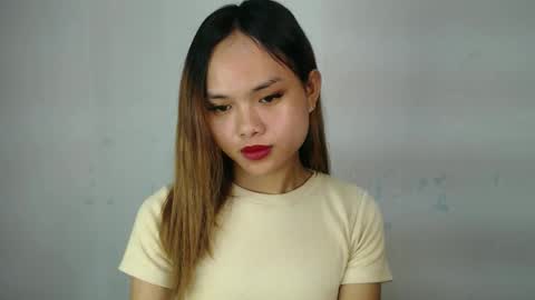urasian_crisa online show from May 27, 9:28 am