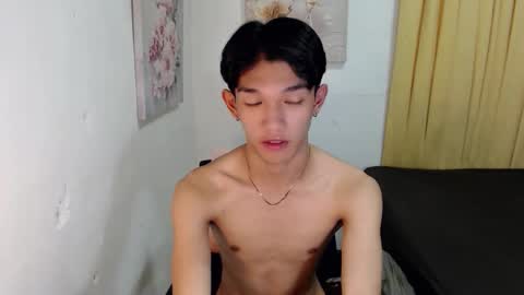 urasian_john20 online show from November 7, 5:18 am