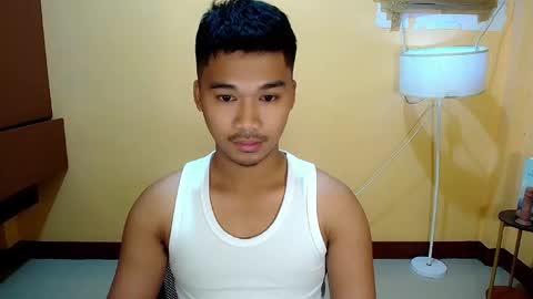 Snapshot of urasian_jpxx chatting on March 29, 2:11 am JAMES online show from March 29, 2:11 am