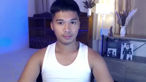 Snapshot of urasian_jpxx chatting on April 9, 4:12 pm JAMES online show from April 9, 4:12 pm