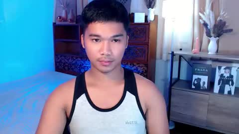 Snapshot of urasian_jpxx chatting on April 15, 7:58 pm JAMES online show from April 15, 7:58 pm