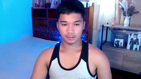 Snapshot of urasian_jpxx chatting on April 16, 9:39 pm JAMES online show from April 16, 9:39 pm
