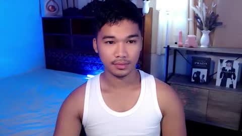 Snapshot of urasian_jpxx chatting on April 29, 11:33 pm JAMES online show from April 29, 11:33 pm