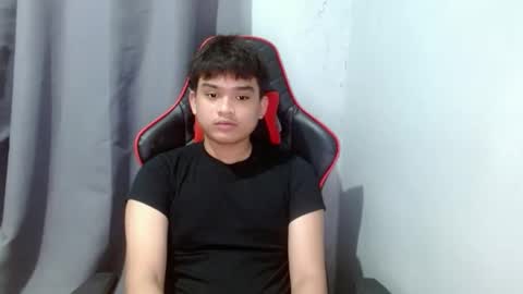Snapshot of urasian_kentoyxx77 chatting on October 1, 2:23 pm Kentoy online show from October 1, 2:23 pm