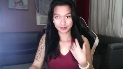 NEWRA  ALLISON online show from October 14, 5:52 am