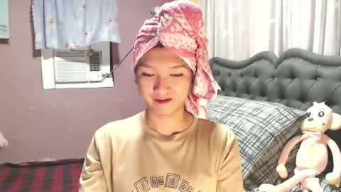 NEWRA  ALLISON online show from March 28, 4:45 am