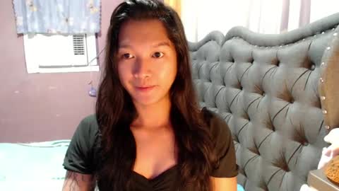 NEWRA  ALLISON online show from July 19, 11:30 pm