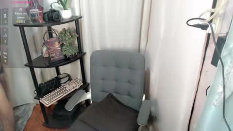 Snapshot of urasian_prettyheart chatting on May 2, 6:02 pm urasian_prettyheart online show from May 2, 6:02 pm