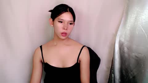 Snapshot of urasian_prettyjane chatting on October 28, 7:56 am Jane online show from October 28, 7:56 am