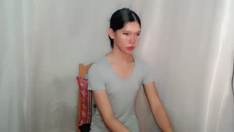 Snapshot of urasian_prettyjane chatting on April 9, 2:55 am Jane online show from April 9, 2:55 am