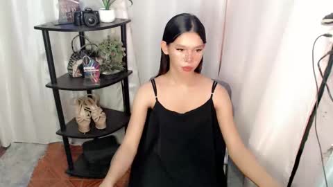 Snapshot of urasian_prettyjane chatting on April 23, 12:04 pm Jane online show from April 23, 12:04 pm