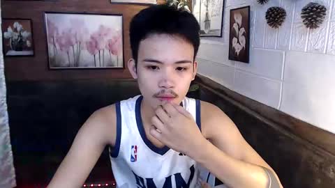 Snapshot of urasiancumboix2 chatting on October 9, 3:32 pm urasiancumboix2 online show from October 9, 3:32 pm