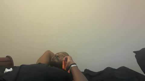 Snapshot of urbandick5 chatting on September 18, 11:07 pm urbandick5 online show from September 18, 11:07 pm