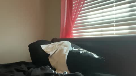 Snapshot of urbandick5 chatting on October 25, 5:40 pm urbandick5 online show from October 25, 5:40 pm