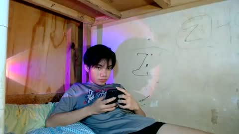 Snapshot of urboytoyheaven chatting on July 6, 3:47 am urboytoyheaven online show from July 6, 3:47 am