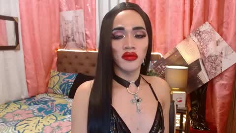 Snapshot of urcumgirlasiants chatting on December 7, 9:00 pm KENDALL online show from December 7, 9:00 pm
