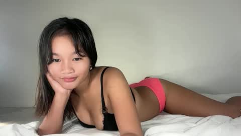 Snapshot of urcute_pinay chatting on May 12, 8:22 am sai online show from May 12, 8:22 am