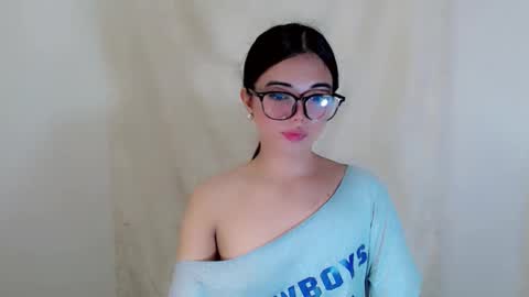 urcutie_ayah online show from October 30, 9:11 am