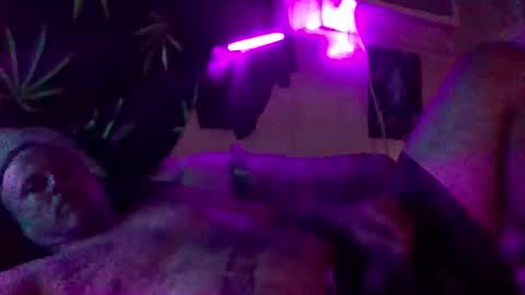 urdaddy875867 online show from November 12, 7:31 am