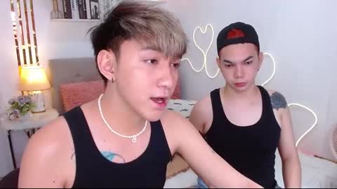 Snapshot of urdeityoflove_ chatting on September 23, 6:55 pm rose and khristine online show from September 23, 6:55 pm