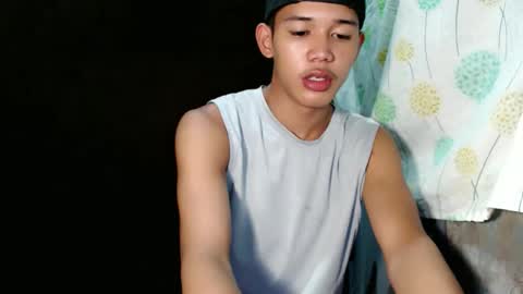 Snapshot of urdreamboy_clarin chatting on March 9, 3:10 am urdreamboy_clarin online show from March 9, 3:10 am