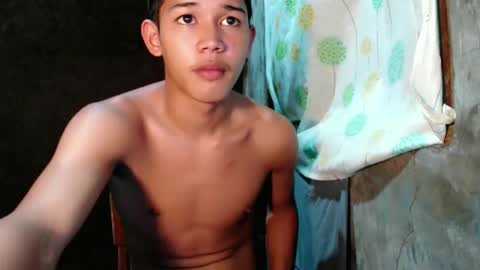 Snapshot of urdreamboy_clarin chatting on March 11, 3:56 am urdreamboy_clarin online show from March 11, 3:56 am