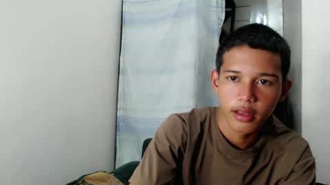 urdreamboy_clarin online show from July 13, 9:45 am