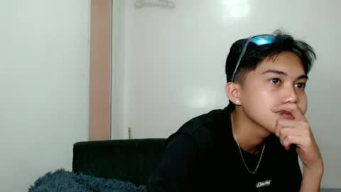urdreamboy_prince online show from June 11, 9:35 pm