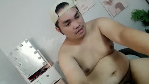 ure_fattytoy143 online show from June 5, 6:52 am