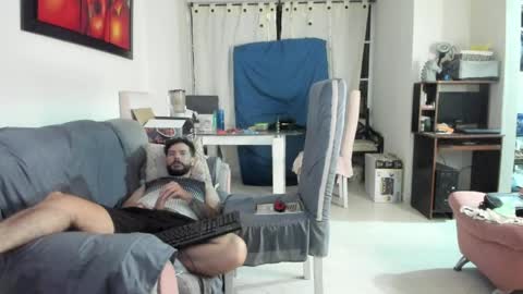 Snapshot of urfavoriteboy96 chatting on March 21, 7:35 am Andres Jordi online show from March 21, 7:35 am