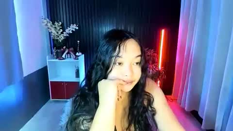 Snapshot of urfavouritecravings chatting on November 9, 2:32 am Scarlet online show from November 9, 2:32 am