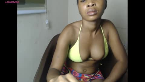 Snapshot of urflirtydoll chatting on January 6, 1:31 am urflirtydoll online show from January 6, 1:31 am