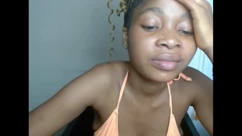 Snapshot of urflirtydoll chatting on February 2, 11:42 pm urflirtydoll online show from February 2, 11:42 pm