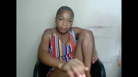 Snapshot of urflirtydoll chatting on February 14, 9:43 pm urflirtydoll online show from February 14, 9:43 pm