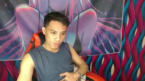 Snapshot of urfucker_vinz chatting on February 13, 2:35 pm urfucker_vinz online show from February 13, 2:35 pm