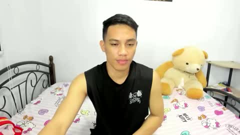 Snapshot of urfucker_vinz chatting on March 2, 4:58 am urfucker_vinz online show from March 2, 4:58 am