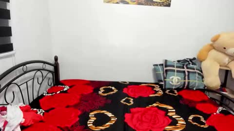 Snapshot of urfucker_vinz chatting on March 8, 1:15 pm urfucker_vinz online show from March 8, 1:15 pm