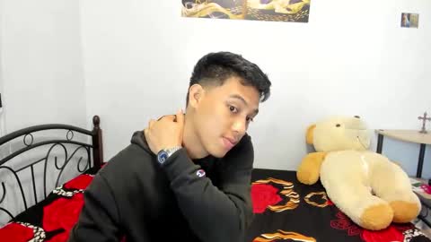 urfucker_vinz online show from May 7, 12:54 pm