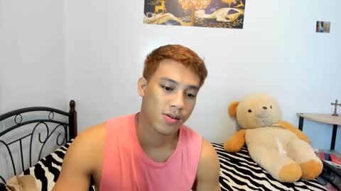 urfucker_vinz online show from May 19, 1:56 am