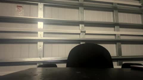 Snapshot of urgeminibrat chatting on April 5, 6:10 am urgeminibrat online show from April 5, 6:10 am