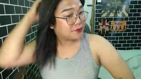 Dimple online show from October 13, 12:38 pm