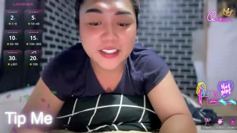 Snapshot of urgirl_dimple chatting on May 20, 8:26 pm Dimple online show from May 20, 8:26 pm