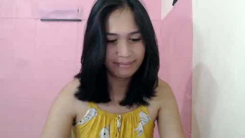 Snapshot of urgirlnabyx chatting on December 4, 11:13 pm Call me naby online show from December 4, 11:13 pm