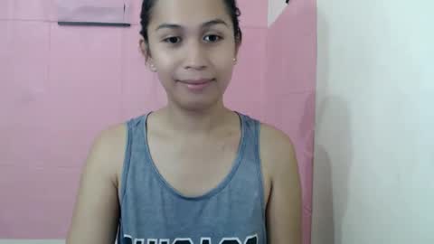 Snapshot of urgirlnabyx chatting on December 16, 11:44 am Call me naby online show from December 16, 11:44 am