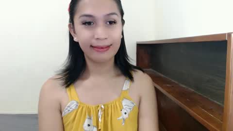 Snapshot of urgirlnabyx chatting on December 27, 10:01 am Call me naby online show from December 27, 10:01 am