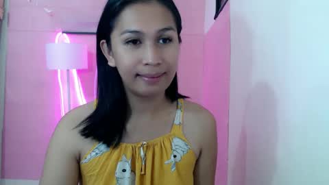 Snapshot of urgirlnabyx chatting on January 14, 3:22 am Call me naby online show from January 14, 3:22 am