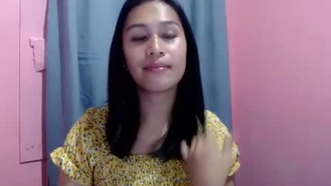 Snapshot of urgirlnabyx chatting on February 19, 2:01 pm Call me naby online show from February 19, 2:01 pm