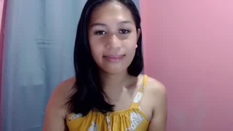 Snapshot of urgirlnabyx chatting on February 20, 9:42 pm Call me naby online show from February 20, 9:42 pm